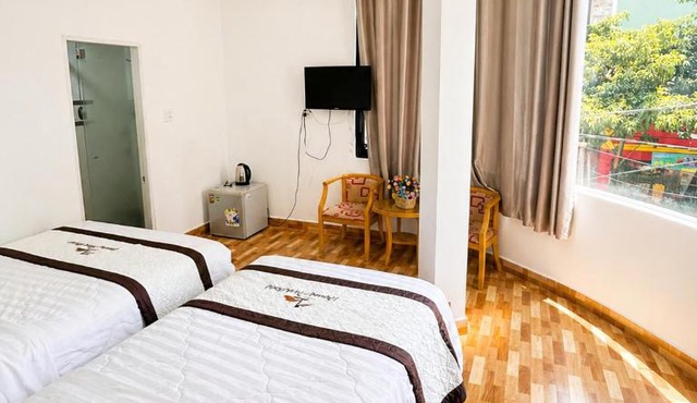 Khách sạn Phương Danh
