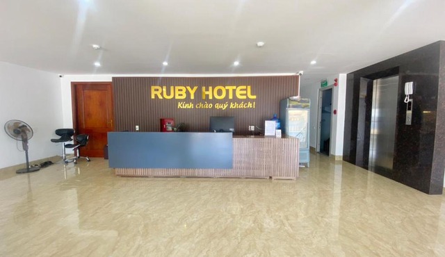 Khách sạn Ruby - Gần trung tâm khảo thí