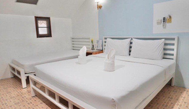 Khun Ying House in Ko Tao