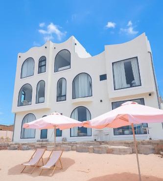 La Mer Boutique House