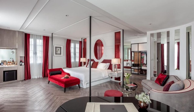 La Seine Boutique Hotel
