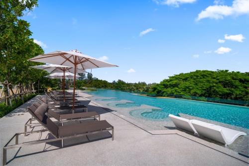 Laguna Beachside 1BR Resort Living near Bang Tao