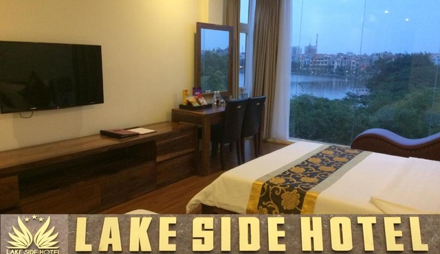 Lake Side Hotel