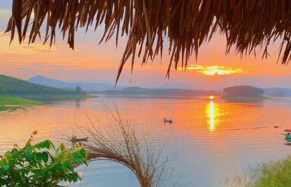 Lakeview Homestay Vu Linh