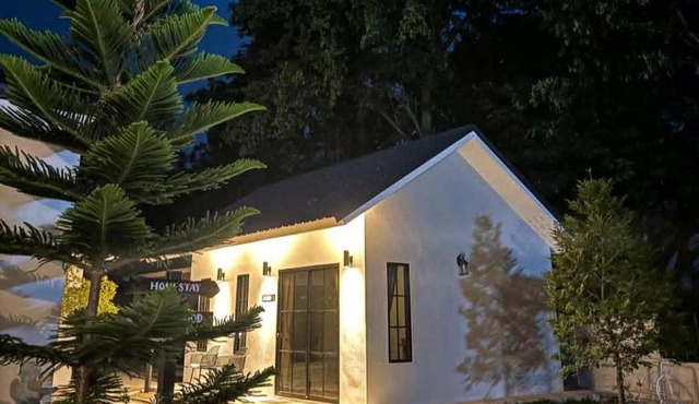 Langbaan cafe and homestay