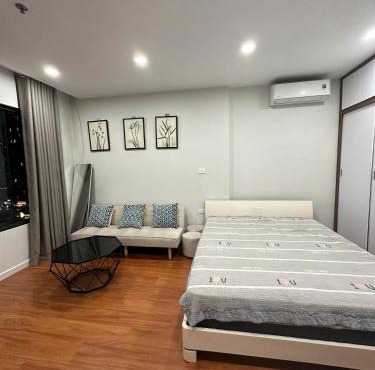 Lannie home in Hanoi