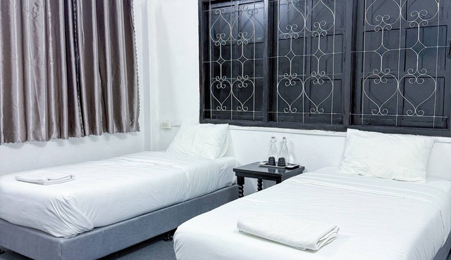 Lao Home