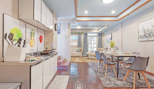 Large House in the middle of Sukhumvit 22 for family in Khlong Toei