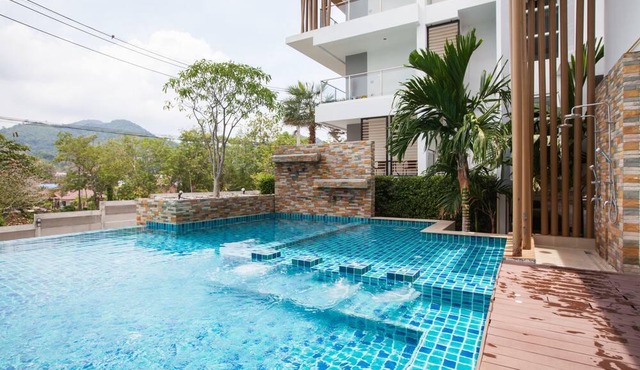 Large N 2-Bedroom Apartment, Mountain View, Fitness Pool