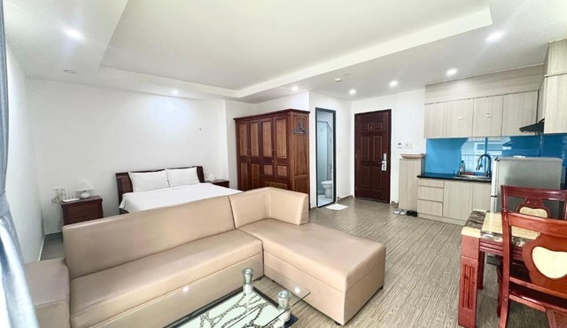 Lee's Apartment