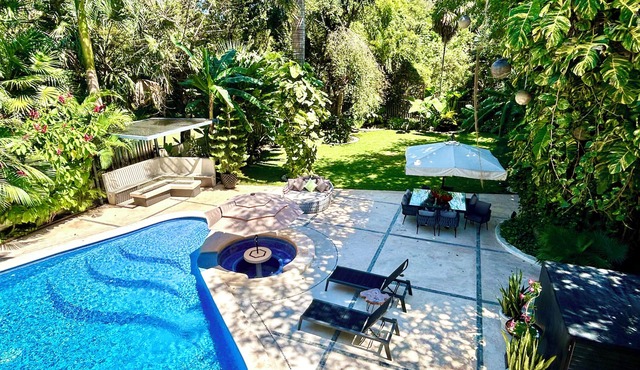 LIMITED-TIME SAVINGS! Luxury Villa w/Private Pool & Daily Maid Included. in Playacar