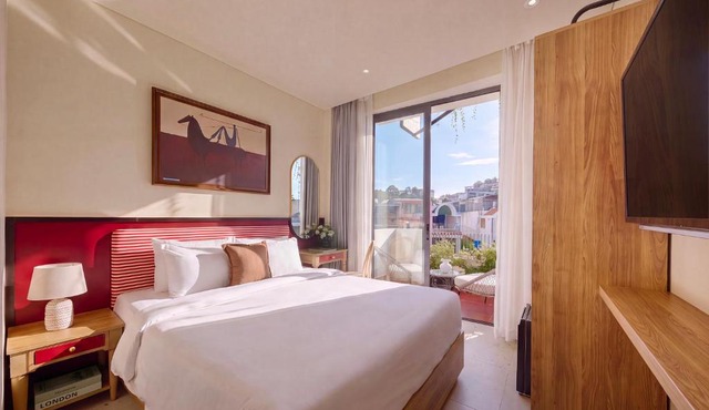 LoverA Signature Hotel