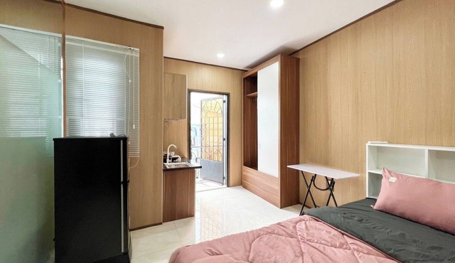 Lunaria Maison- Lucy House