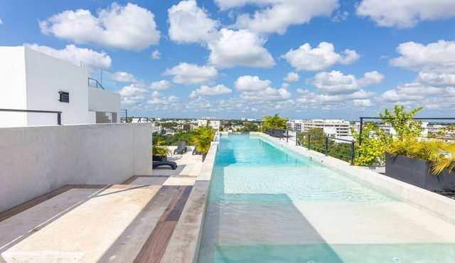 Luxury 1BD Condo 3 blk from 5th Ave W/PoolandParking in Playa del Carmen