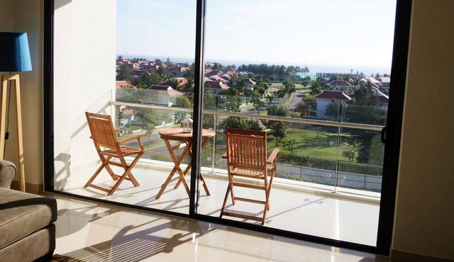Luxury 1BR with sweeping ocean view in Da nang