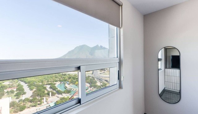 ¡Luxury in Fundidora! 9 guests + Wifi 3BR|2br in Monterrey