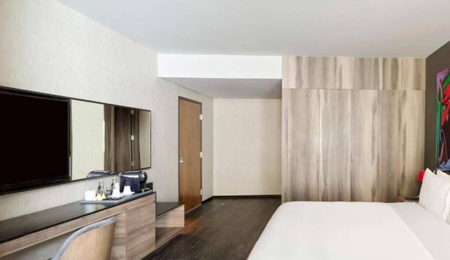 Luxury Urban Escape w/Terrace | Pet-friendly | Near El Pendulo Bookstore in Ciudad de México