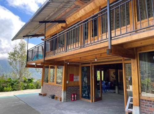 Mango Sapa Homestay & Trekking