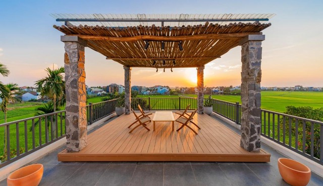 Manling Retreat Hoi An