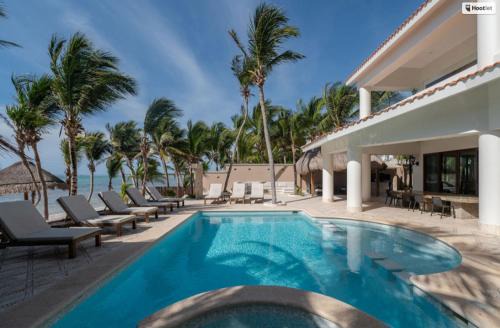 Mansion in Soliman Bay in Tulum
