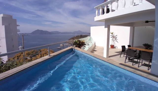 Manzanillo Private Plunge Pool Ocean Views in Manzanillo