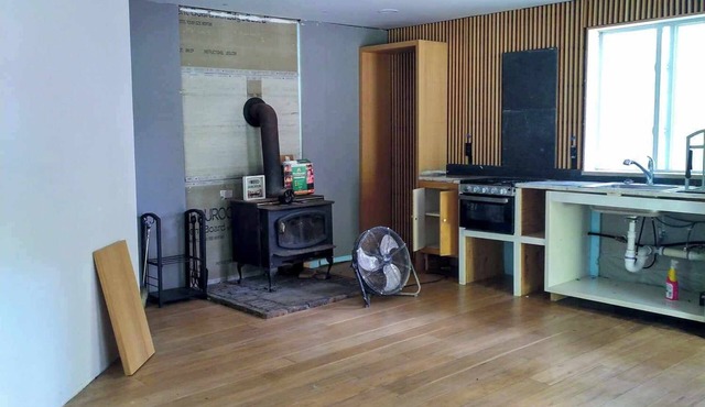 Marvelous studio AC & Woodstove quiet with wildlife visits Marshall near RTE 66 in Marshall