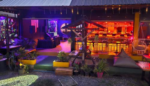 MBAR HOSTEL HAAD RIN in Ko Pha-ngan