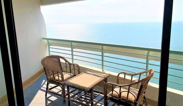 Metro Jomtien Condotel - Sleeps 2