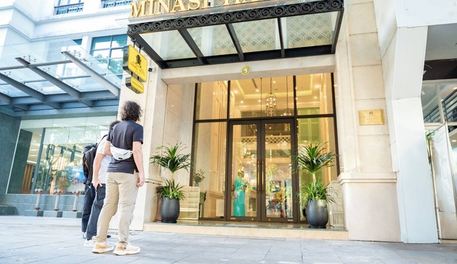 Minasi HanoiOi Lakeside Hotel