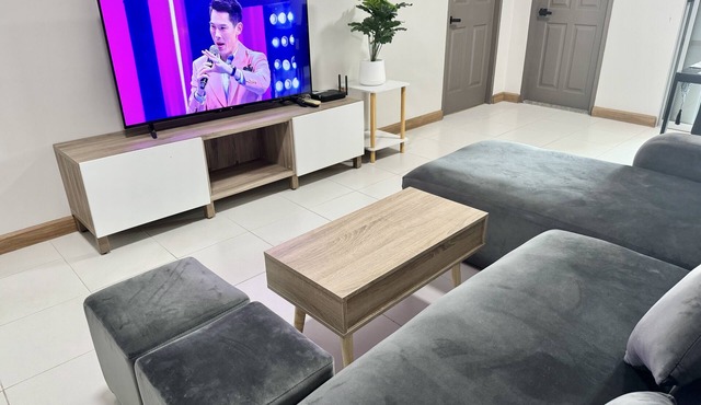 Minimal 2BD Downtown Bangkok | 7min MRT, Central Rama 9, Jodd Fair, Ratchada in Krung Thep Maha Nakhon