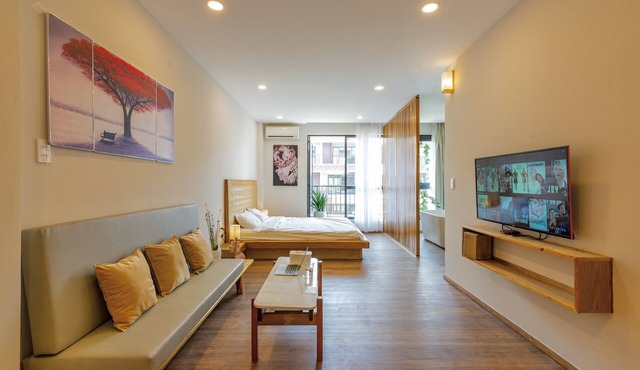 Minimalist & Modern Apartment I