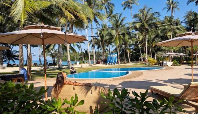 Mint Lotus Resort - Koh Kood in Ban Bang Bao