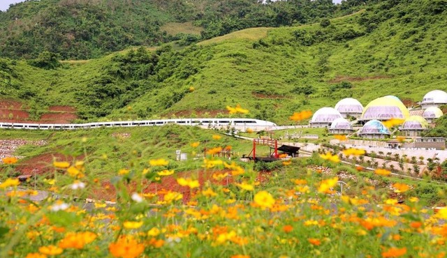 Moc Chau Island - Mountain Park and Resort