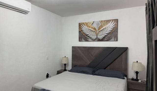 Modern House in Colima | A/C | WiFi 200 Mbps | Zona IMSS #1 in Ciudad de Villa de Álvarez