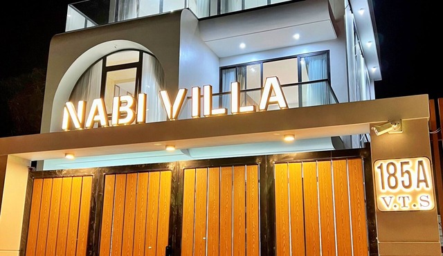 Modern Villa in the Heart of City with pool, karaoke, parking