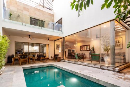Moderna Casa de Lujo con Alberca Climatizada in Cuernavaca