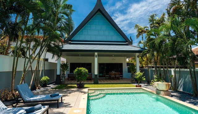 Montrachet 2 BR private pool villa in Phuket in Mueang Phuket