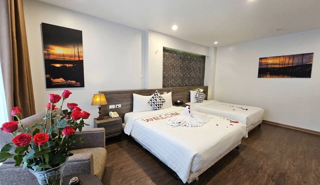 Moon Luxury Hotel
