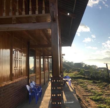 Mountain valley local homestay