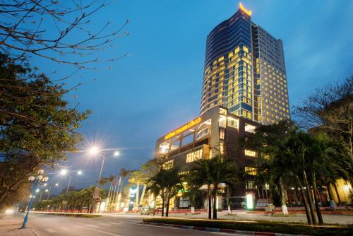 Muong Thanh Grand Cua Lo Hotel