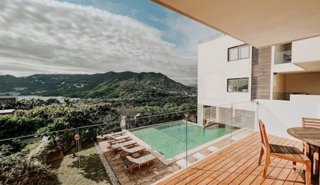 Spacious and exclusive apartment in Punta Diamante in fraccionamiento Real Diamante. CP