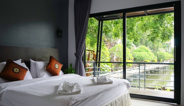 Nakhaburi Hotel & Resort in Udon Thani