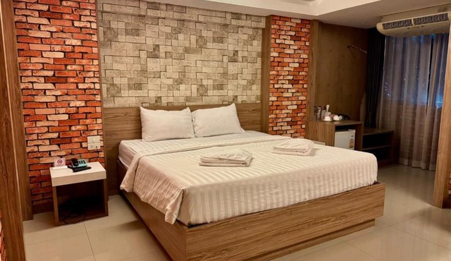Nava Grand in Ban Talat Rangsit