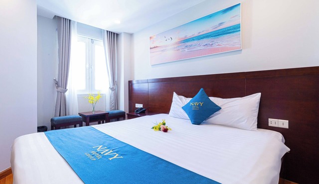 Navy Nha Trang 4 star rate locatited in center and next beach with good price