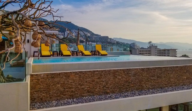 Nayri 501 - Ocean View - Wrap-around Balcony in Zona Romantica in Puerto Vallarta