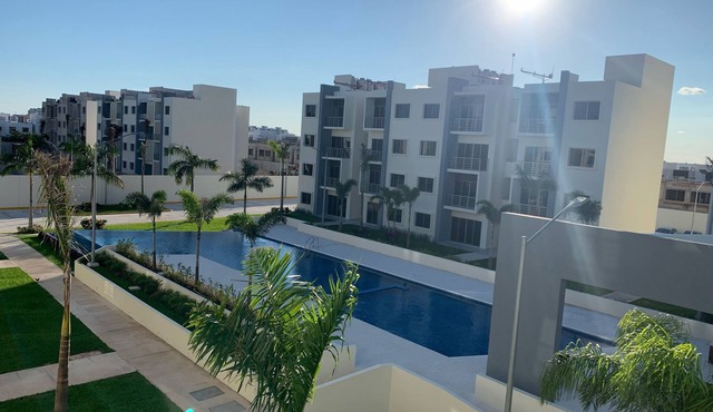 New condo, Clean, Central to Everything In Cancún in Cancún