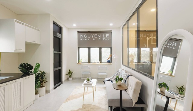 Nguyen Le Pearl Central Saigon District 1