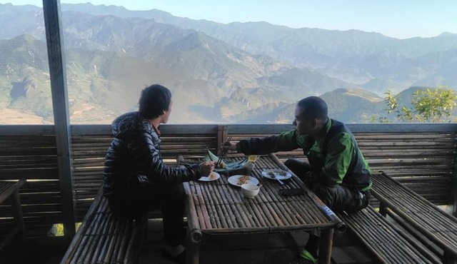 Nhà hàng Nhà nghỉ Dù Lượn Khau Phạ in Mu Cang Chai