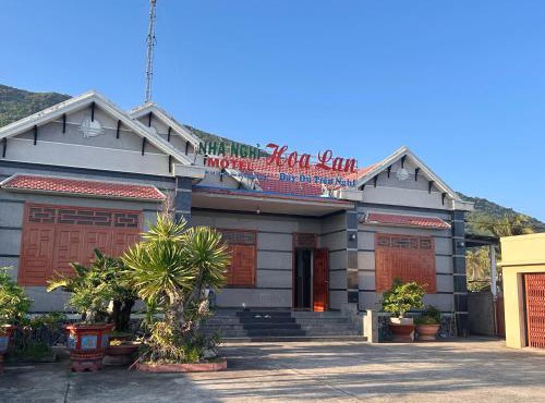 Nhà Nghỉ Hoa Lan