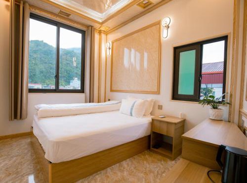 Nhà Nghỉ Quyền Ly in Meo Vac